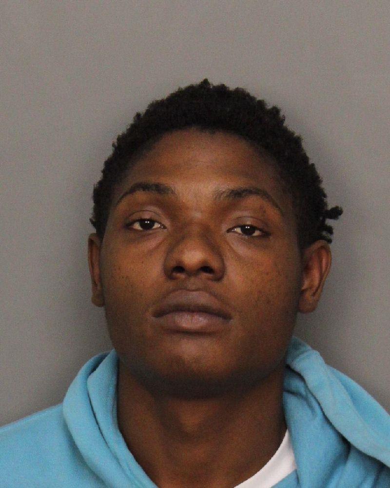 mugshot of SANDERS, YR TRI ELL SYVONTIA