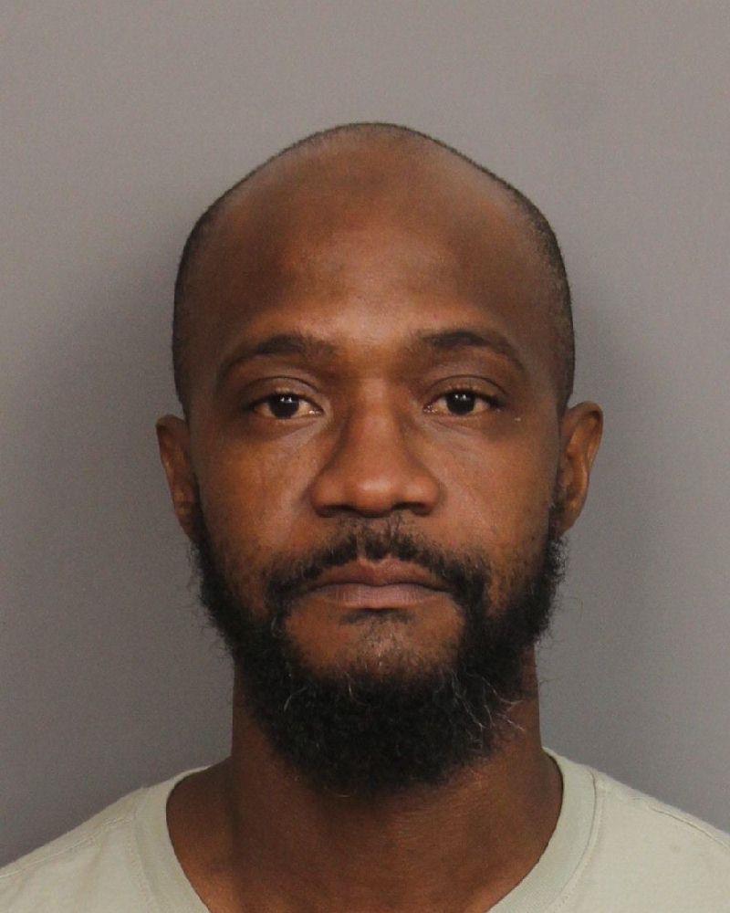 mugshot of DAVIS, DEMETRIUS DAWYENE
