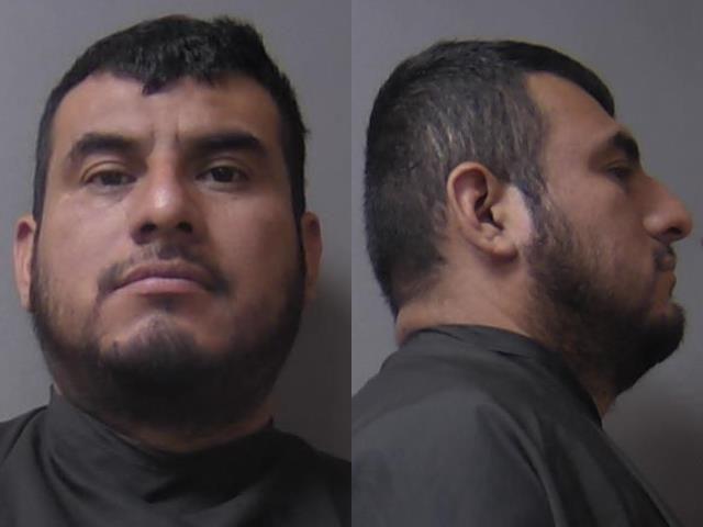 mugshot of Dominguez-Flores, Emilio
