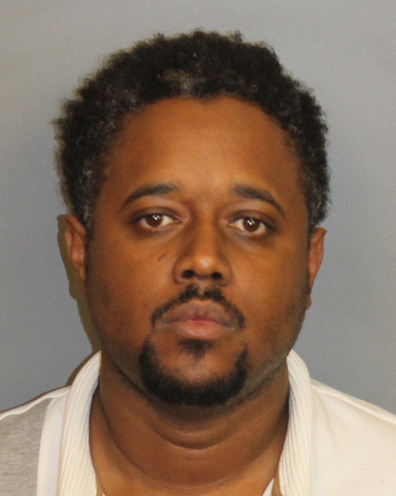 mugshot of YOUNG, GERALD CHARLES Junior