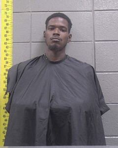 mugshot of MONTERRIO  ROBERTSON